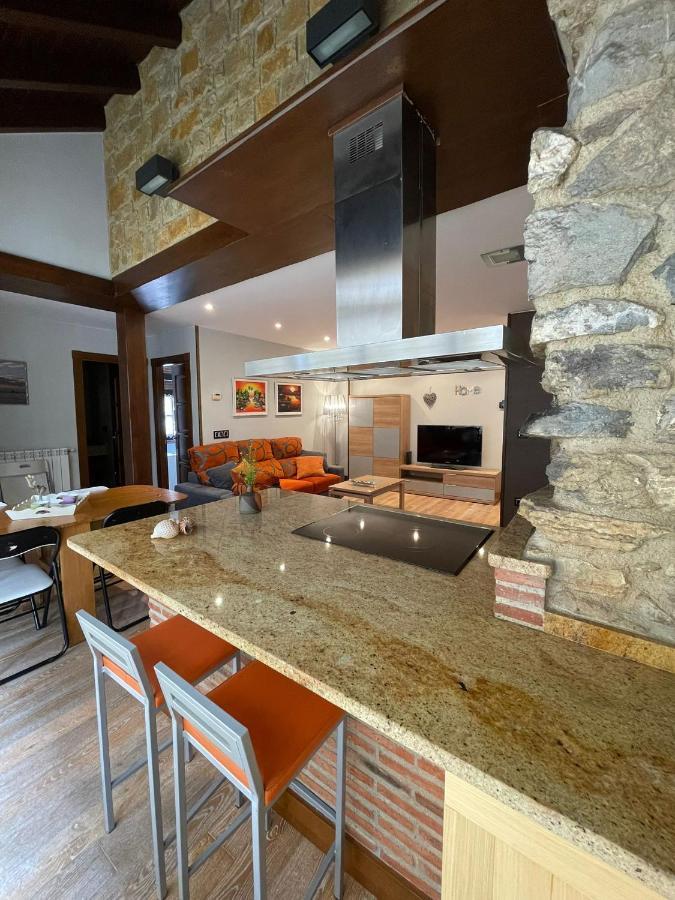 Apartamento Del S XVI En El Casco Historico De Luanco Esterno foto